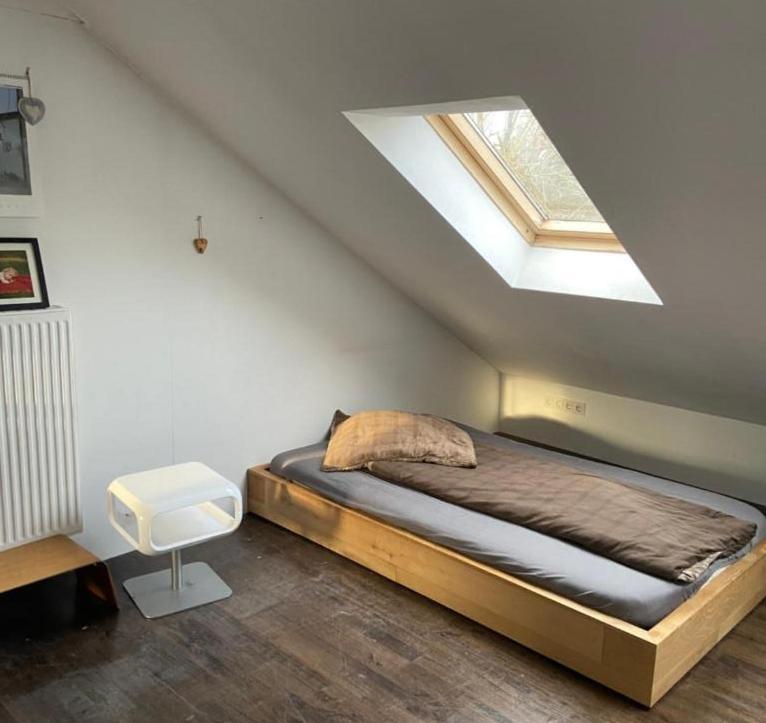 Nuernberg Erlenstegen - Zimmer Mit Bad 35 Qm Mit Parkplatz Exterior foto